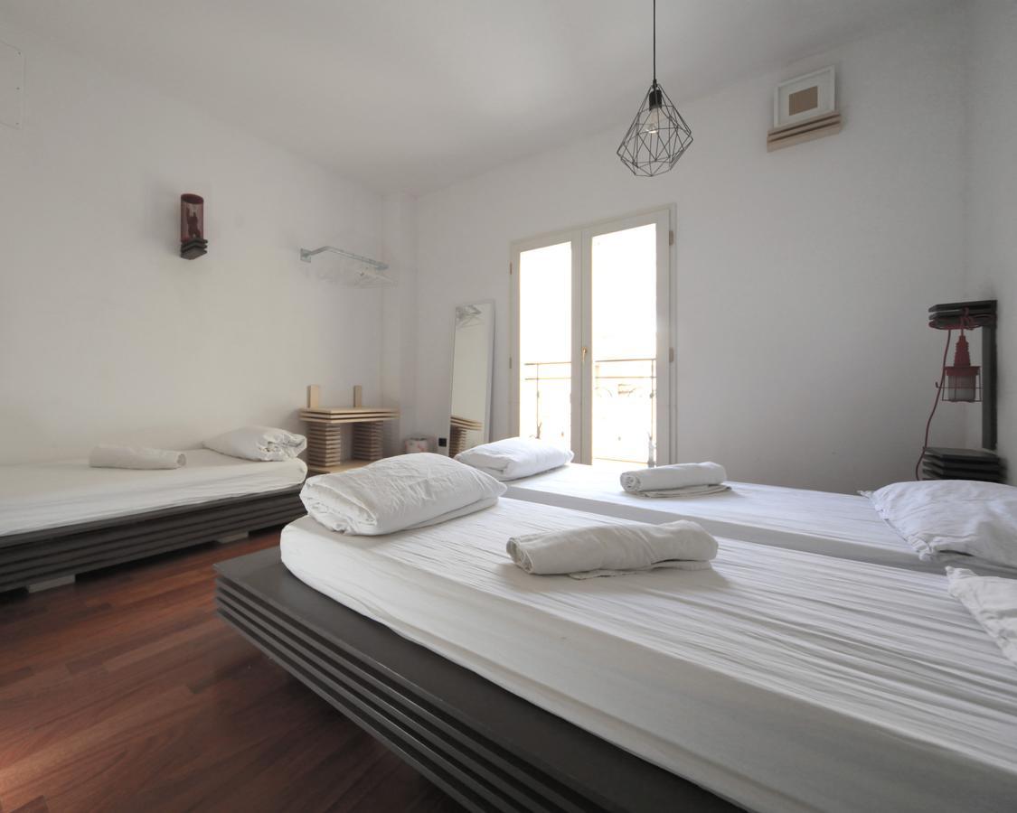 Dreibettzimmer mit Gemeinschaftsbad